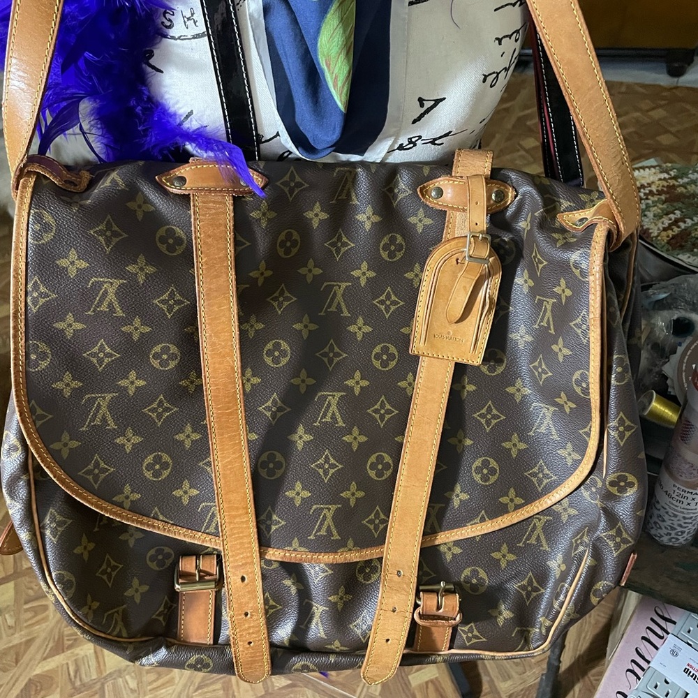 Auth LOUIS VUITTON Monogram Saumur 43 Shoulder Cross Body Bag M42252 LV X LARGE